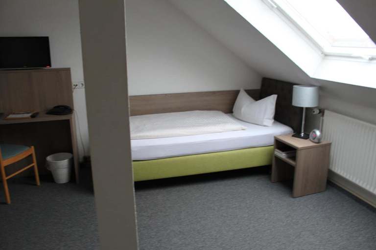 Bedroom 5, Hotel Sächsischer Hof, Chemnitz