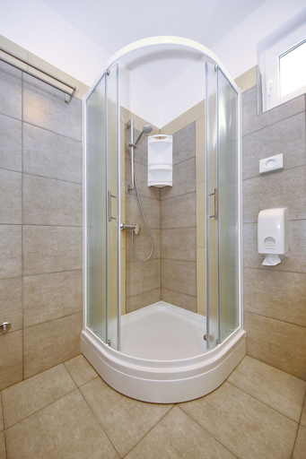 Bathroom 5, SunAdria Apartments, Zadar
