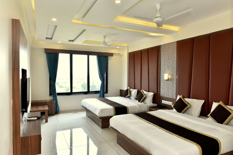 Bedroom 5, The Castle Crown - Hotel Royal Square, Ahmedabad, Ahmadabad