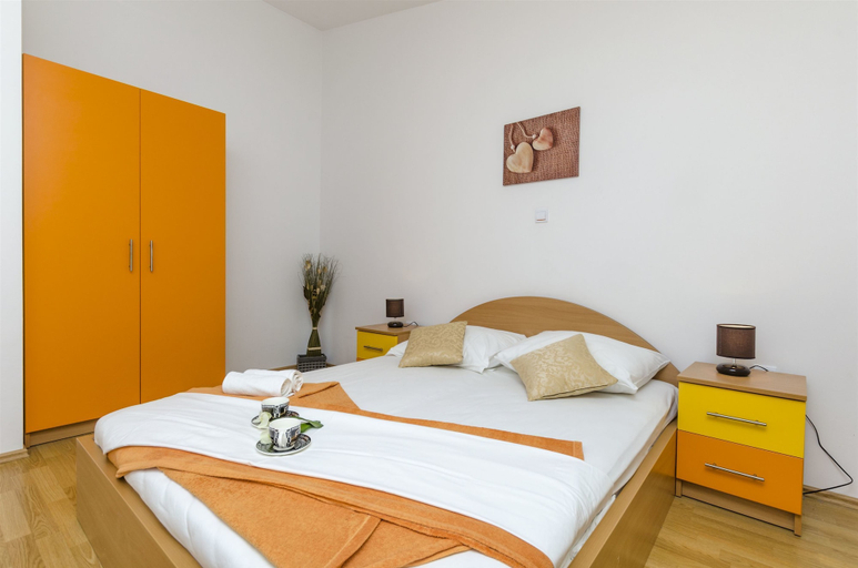 Bedroom 5, Apartments Srecko, Dugi Rat