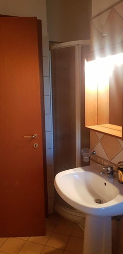 Bathroom 3, Masseria Frangiosa, Benevento