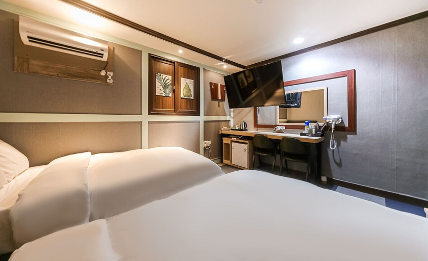 Bedroom 4, Subiztel, Pohang