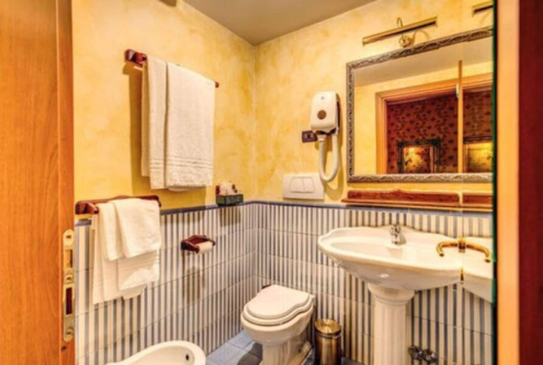 Bathroom 4, Residenza Ave Roma, Rome