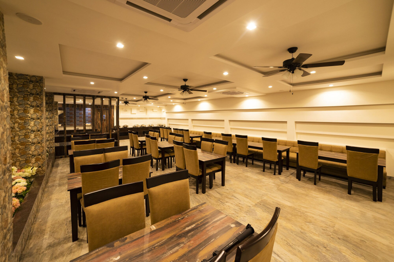 Food & Drinks 5, La Savanna, Nainital