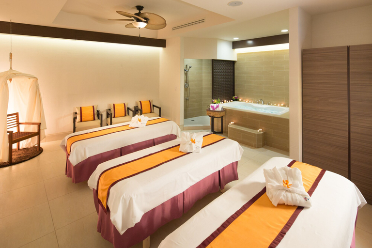 Bedroom 3, The Tsubaki Tower, Tumon