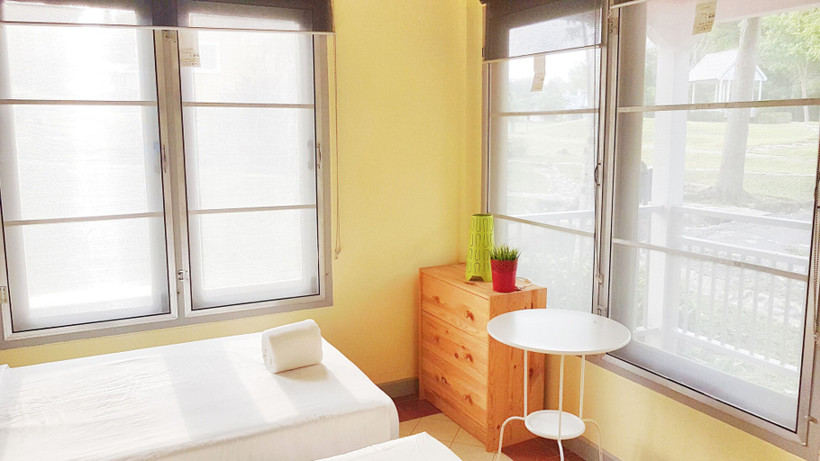 Bedroom 4, Brookside Valley Resort, Muang Rayong