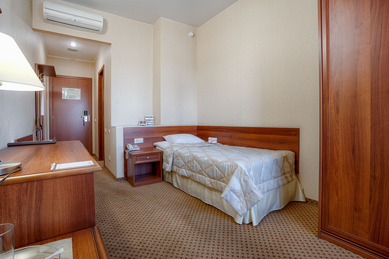 Bedroom 2, Markstadt Hotel, Chelyabinsk gorsovet