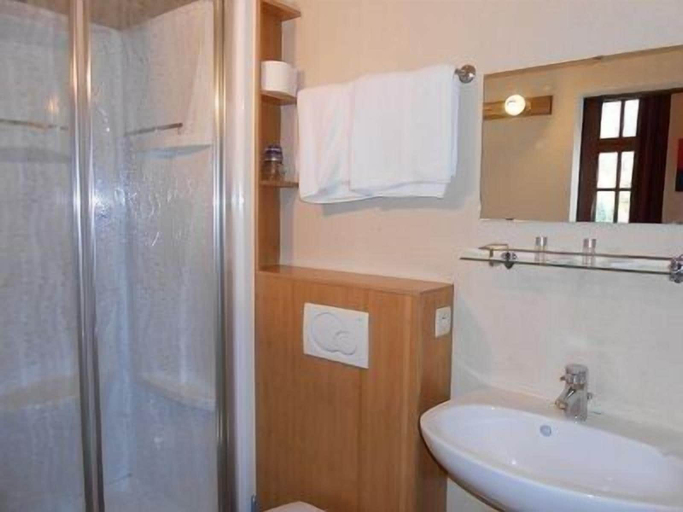 Bathroom 3, Il Castellino, Liège