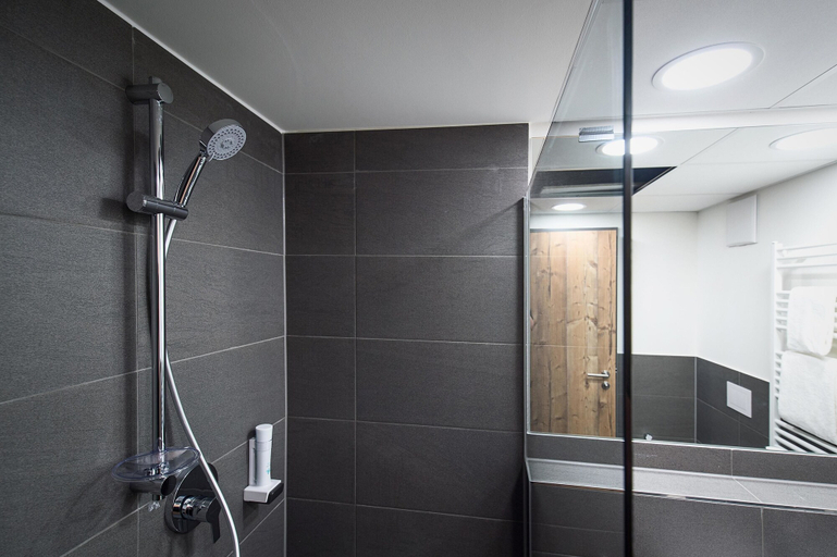 Bathroom 5, Alb Inn – Hotel & Apartments, Alb-Donau-Kreis