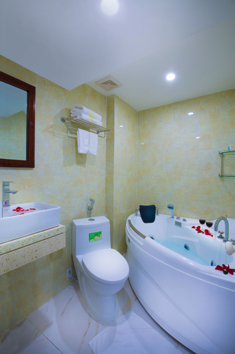 Bathroom 4, Lavender Old Quarter Hotel., Hoàn Kiếm