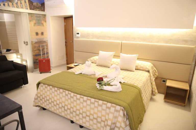 Bedroom 4, Relais Piazza del Plebiscito, Napoli