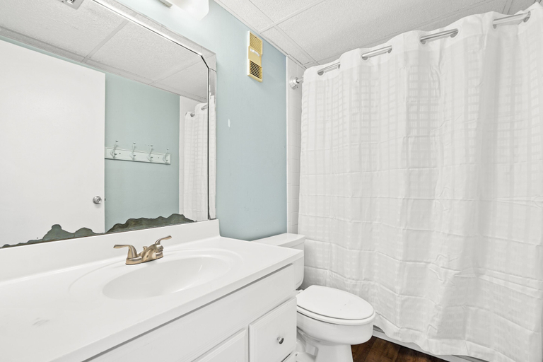 Bathroom 3, Moondrifter by Panhandle Getaways, Bay