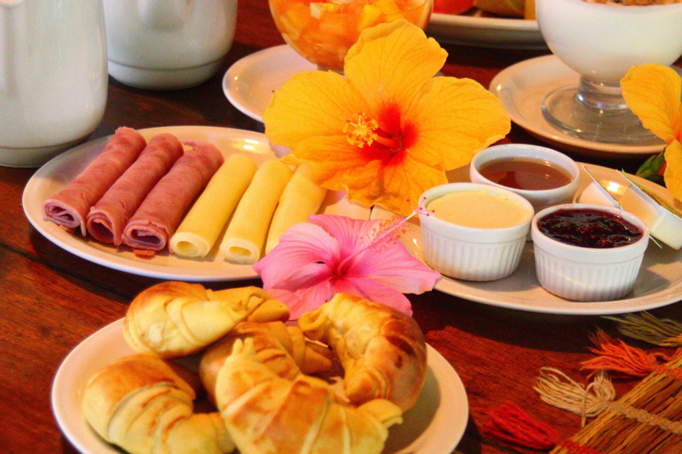 Food & Drinks 6