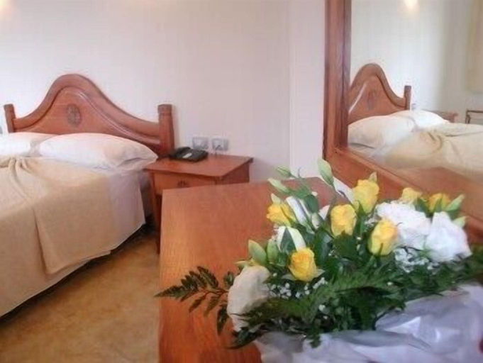Bedroom 2, Hotel RaffaEl, Cagliari