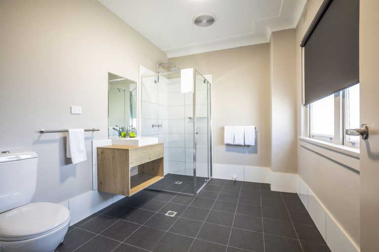 Bathroom 4, Nightcap at Ocean Beach Hotel, Gosford - West