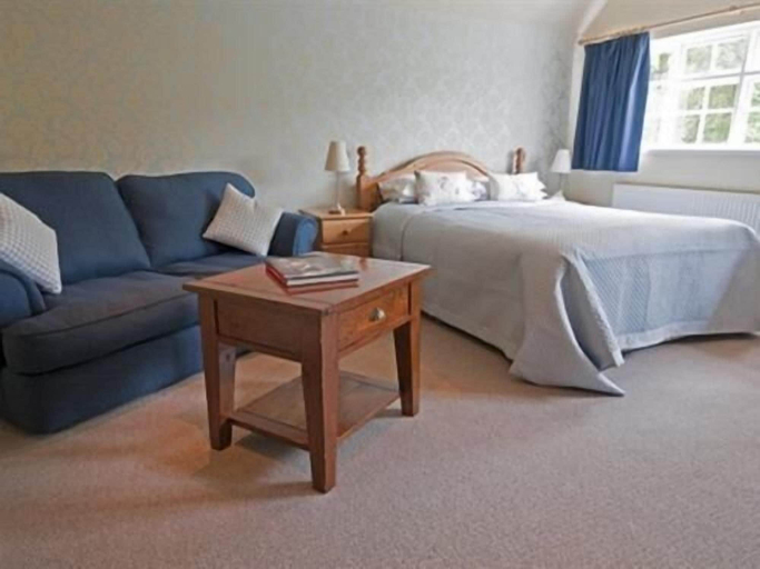 Bedroom 5, Fox & Hounds, Vale of Glamorgan