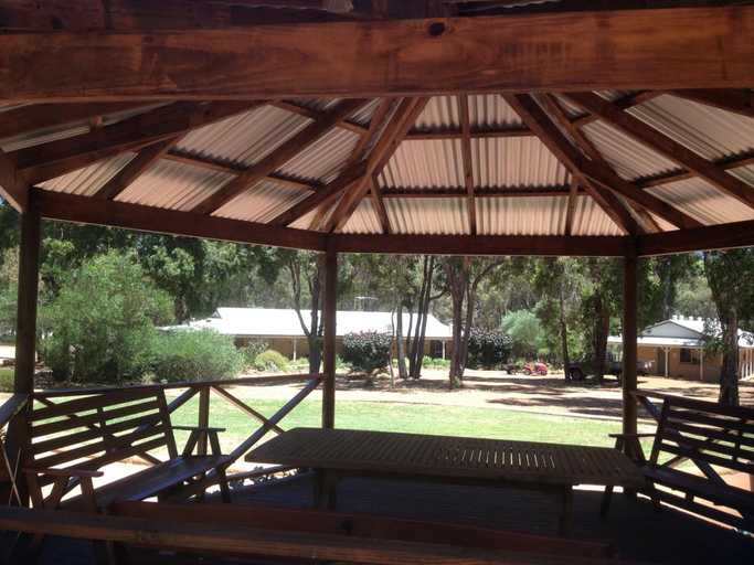 Others 5, Travellers Rest Motel, Mundaring