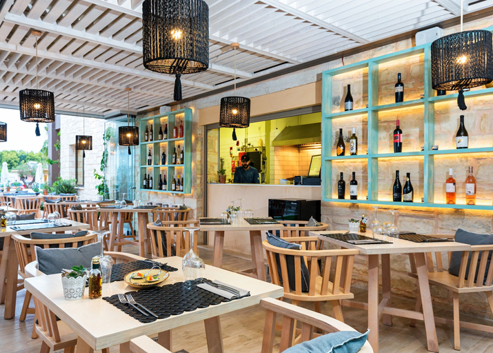 Food & Drinks 5, Airis Boutique & Suites, Crete