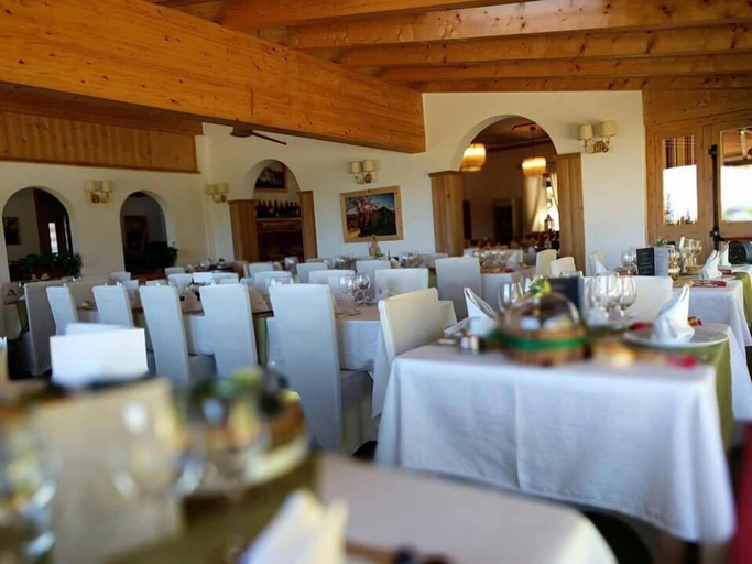 Food & Drinks 4, Sport Hotel Prodongo, Pavia
