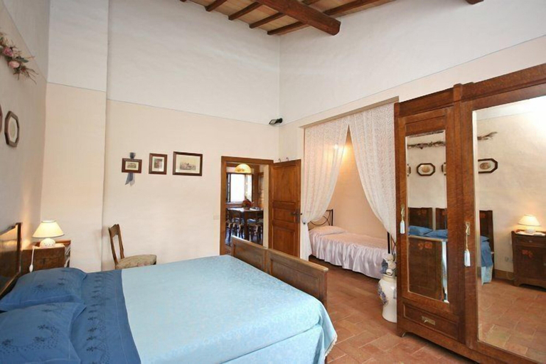 Bedroom 2, Villa Castiglione, Siena