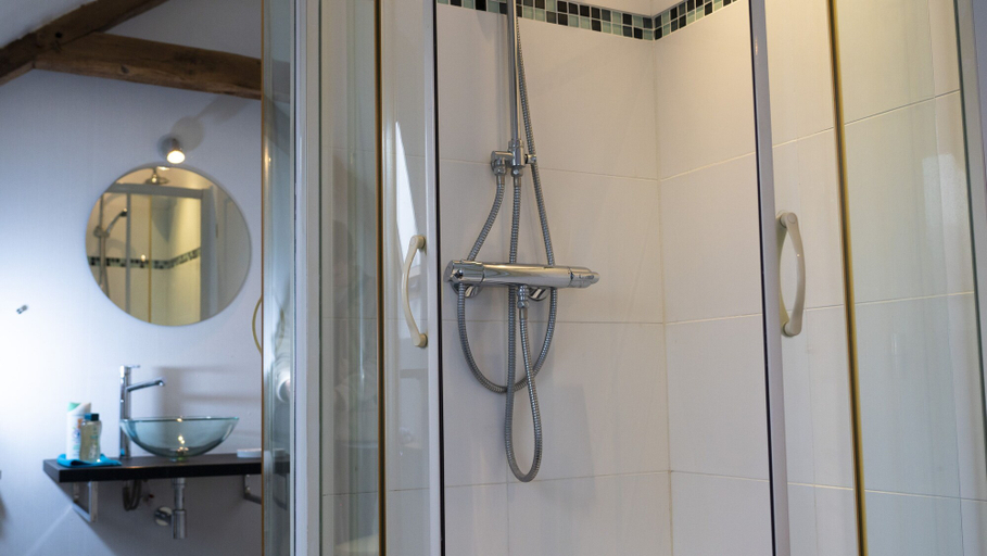 Bathroom 5, B&B La Basse Orme, Ille-et-Vilaine