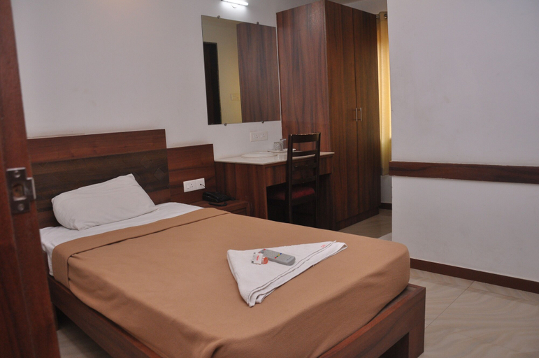 Bedroom 3, Sai Arya Lodging & Hall, Dakshina Kannada