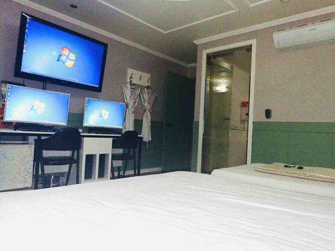 Bedroom 2, Provence Hotel, Nam