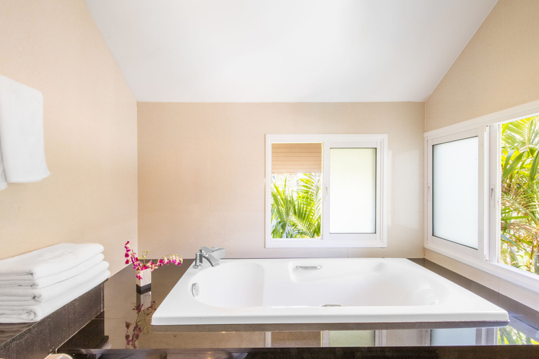 Bathroom 5, Premium Pool Villas Pattaya, Pattaya