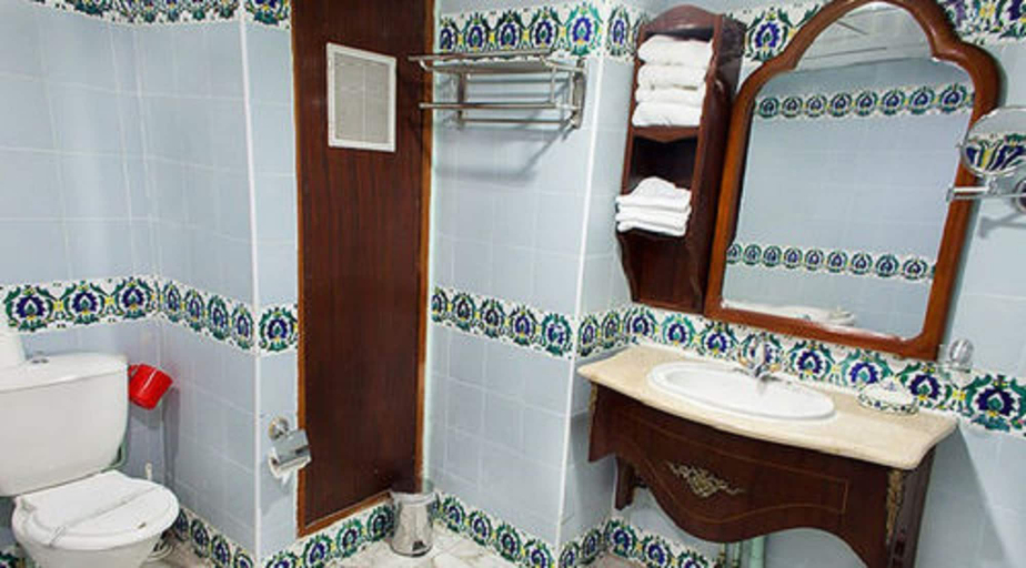 Bathroom 5, Dar Diaf Alger, Bouzareah