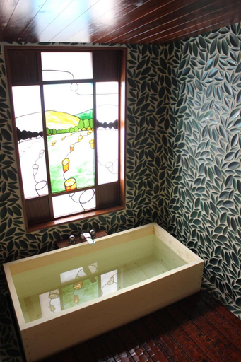 Bathroom 4, Nara Kasugaokuyama Tsukihitei, Nara
