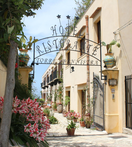 Exterior & Views 2, Hotel Torre Bennistra, Trapani
