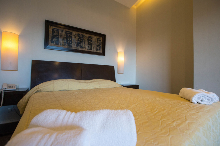Bedroom 4, Hotel Mizu Bariloche Suites, Bariloche