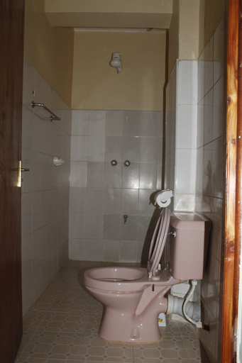 Bathroom 4, Winstar Hotel, Kapseret