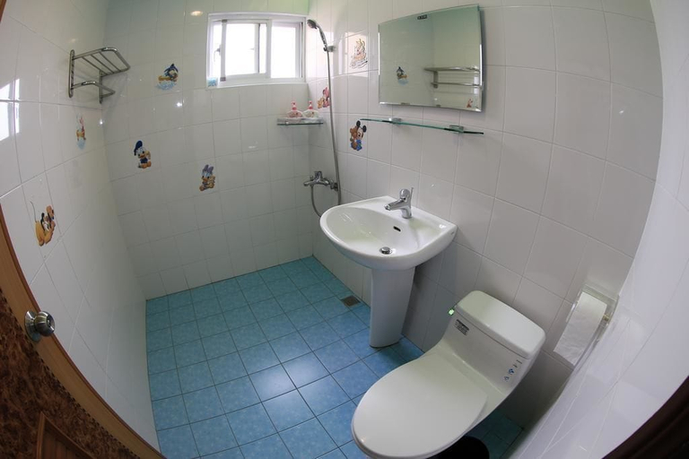 Bathroom 3, Happy B&B, Pingtung