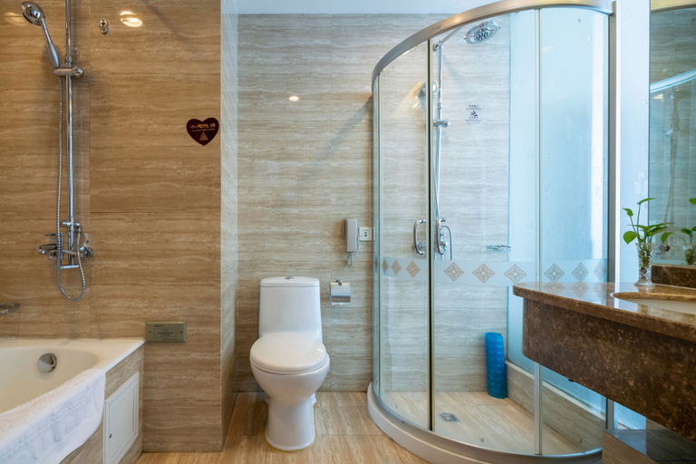 Bathroom 3, Nanjing Panda Jinling Hotel, Nanjing