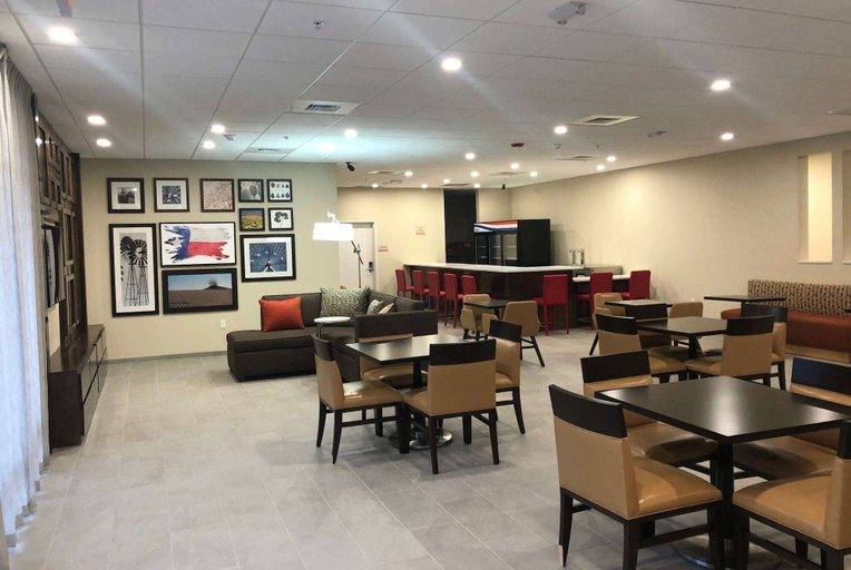 Food & Drinks 5, Hawthorn Extended Stay by Wyndham Monahans, Ward