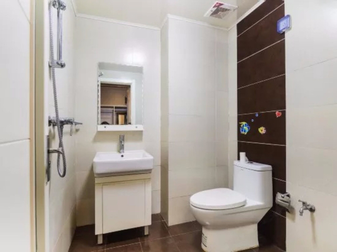 Bathroom, Harbin Wheat International Youth Hostel, Harbin