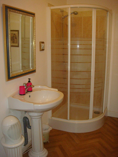 Bathroom 5, Château de Grand Tonne, Calvados