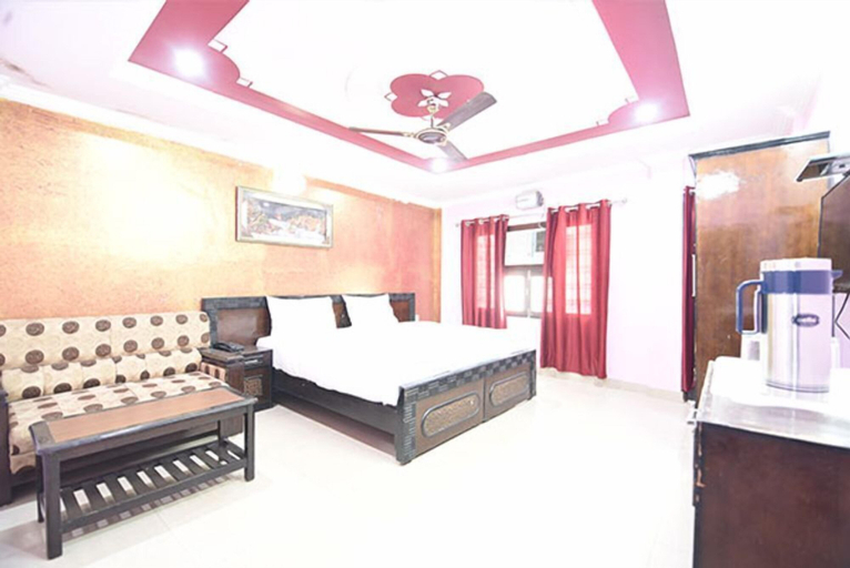 Others 4, Hotel Aryan, Lucknow