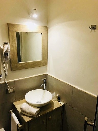 Bathroom 4, フィウミチーノ エアポート B&B デラックス, Rome