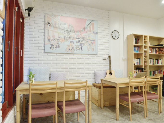 Food & Drinks 4, PanPan Hostel Bangkok, Bang Rak