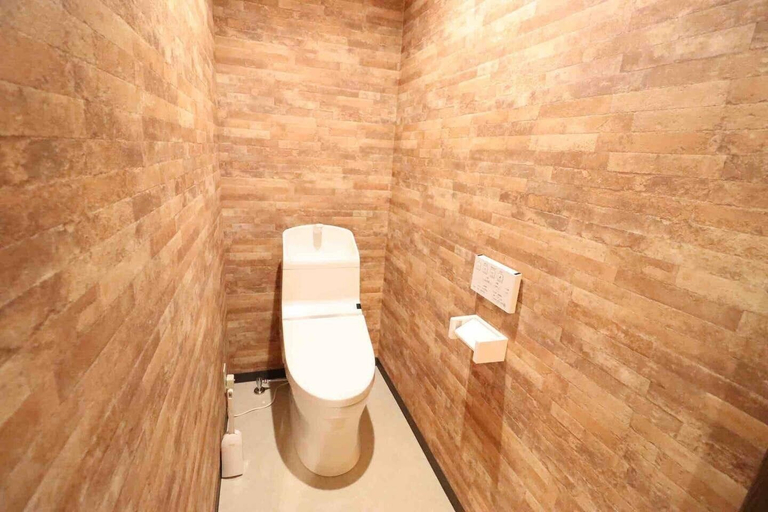 Bathroom 3, Sky Terrace Kujyo, Osaka