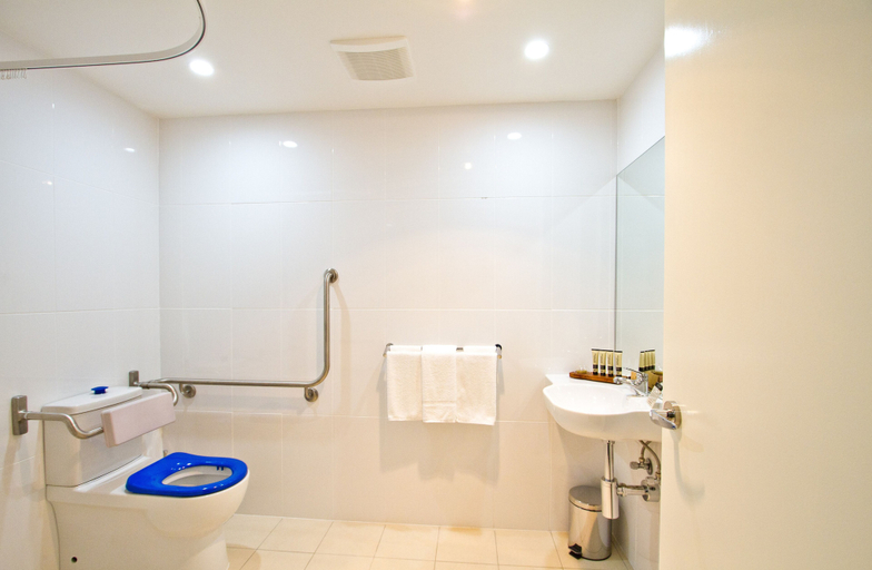Bathroom 4, The Remington Muswellbrook, Muswellbrook