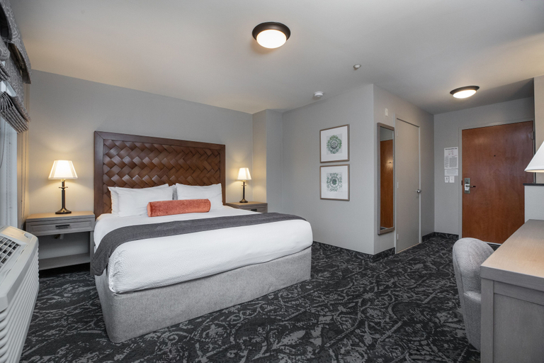 Bedroom 3, Mediterranean Inn, Seattle