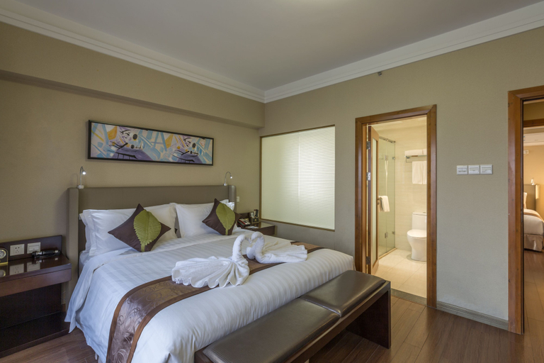 Bedroom 2, Jinjiang Peninsula Seasons Hotel, Qinhuangdao