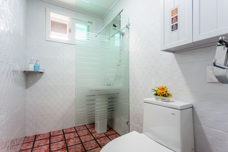 Bathroom 4, Amantov Pension, Seogwipo