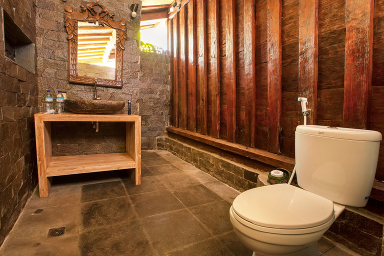Bathroom 4, Blu d'aMare, Lombok