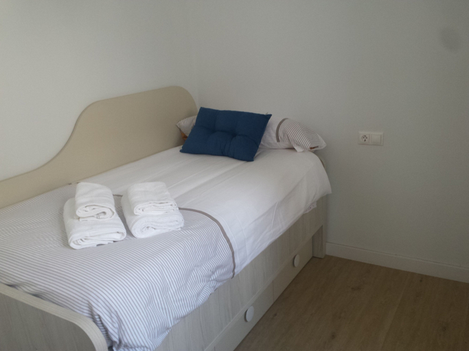 Bedroom 3, Granaxperience Puerta Real Apartment, Granada