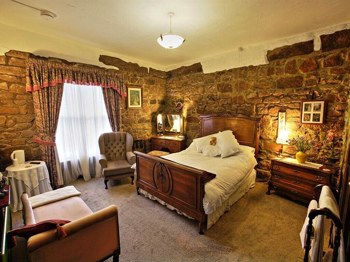Bedroom 2, The Old Lockup, Derbyshire