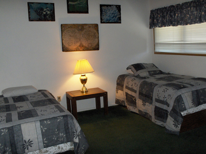 Bedroom 2, La Vista Blanc by Mammoth Reservation Bureau, Mono
